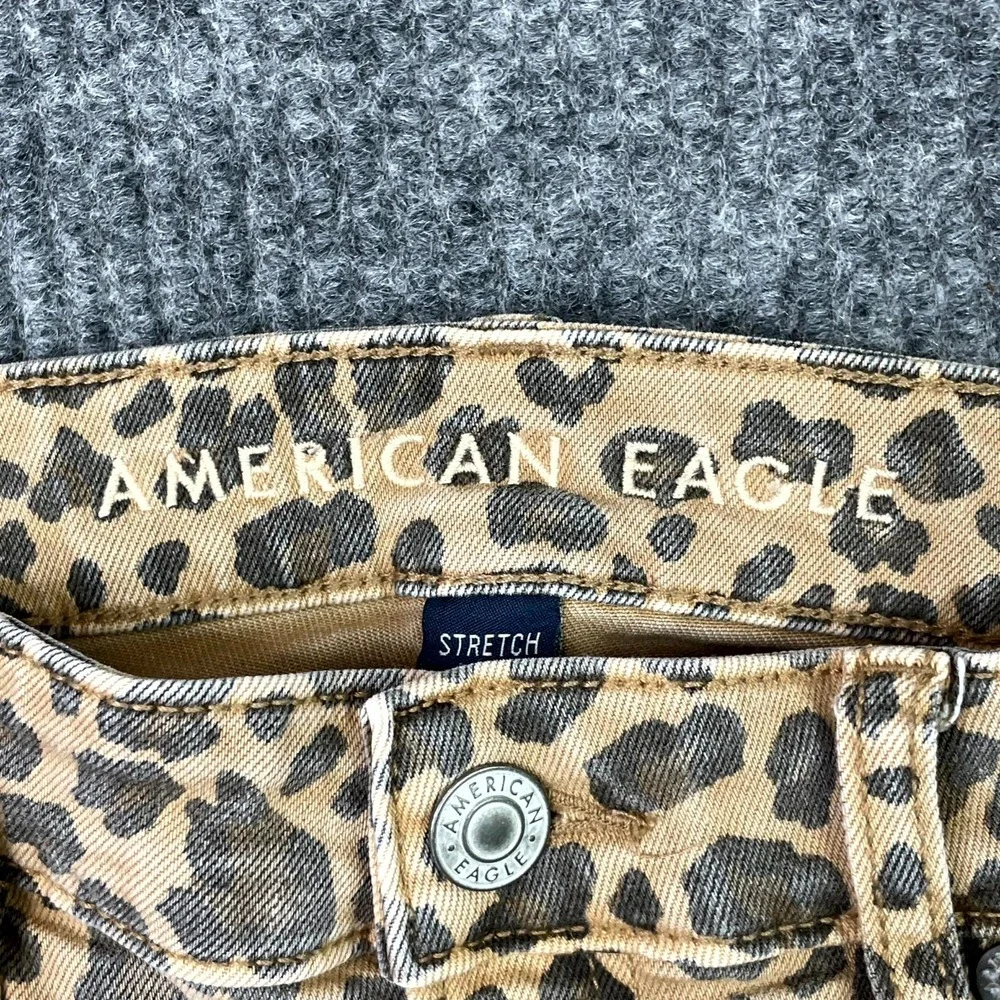 American Eagle Outfitter Jeans Womens 000 Brown Leopard Print Denim Minimalist